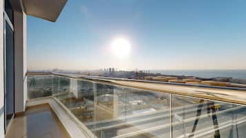 Superior-Apartment, 2 Schlafzimmer, Stadtblick | Balkon