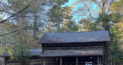 Duncan-Logan Frontier Cabin NOW 2-Bedrooms
