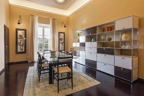 Appartement luxueux | Salle à manger