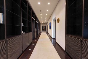 Interior - Luxury Lungarno House by MMega (Florence)