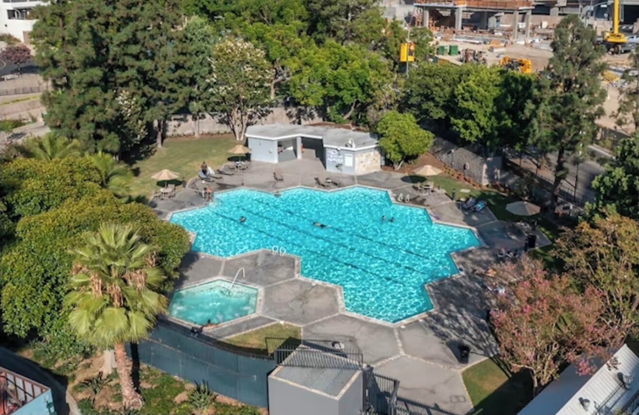 Piscina externa, piscina aquecida