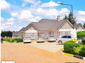 Aparcamiento sin asistencia gratuito