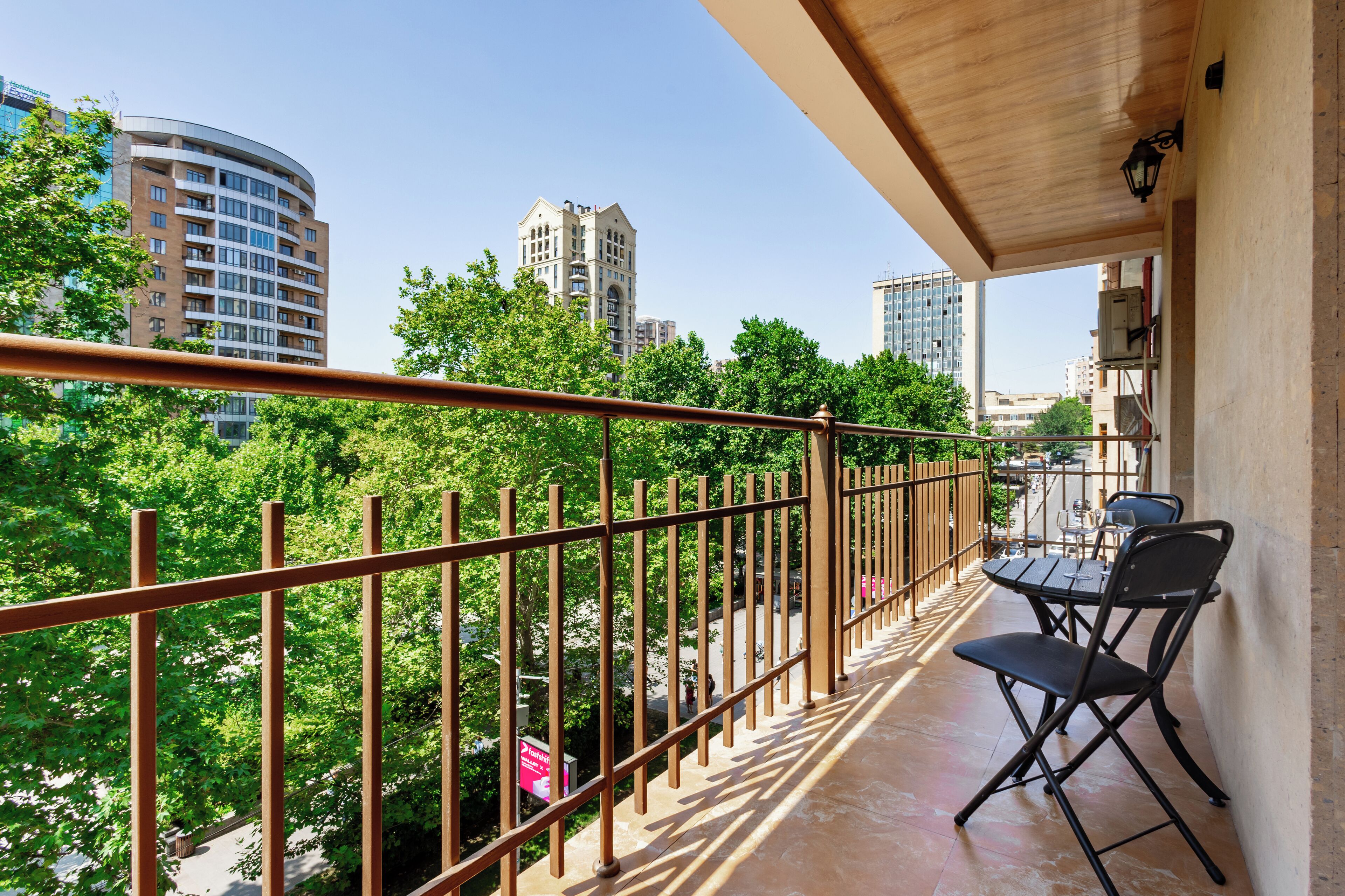 Apartemen Keluarga, balkon, pemandangan taman | Balkon