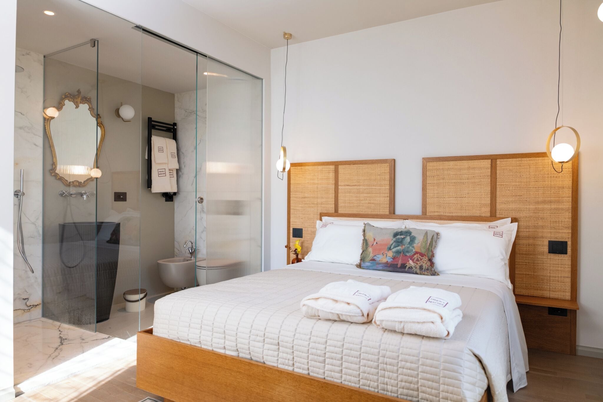 Deluxe Room | Free WiFi