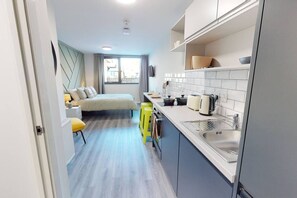 1 chambre, fer et planche à repasser, Wi-Fi, draps fournis