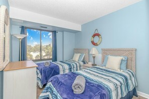 3 bedrooms, free WiFi, bed sheets - Atlantis 301- 3BR- Pool- 800ft to Beach (Myrtle Beach)