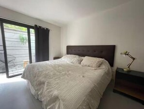 1 bedroom, internet
