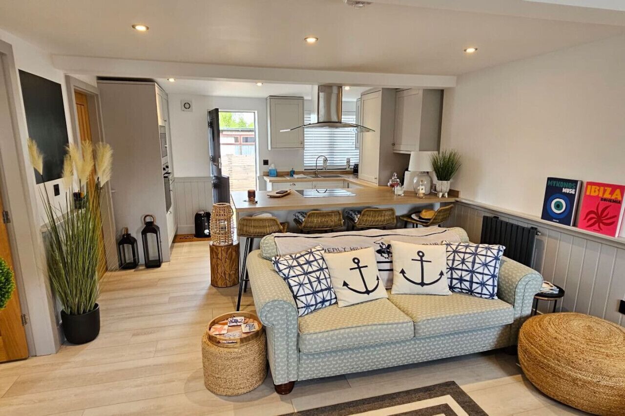 TV, fireplace, stereo