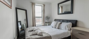 Hullidays King`s & Queens Ensuite