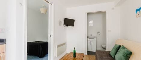 Bügeleisen/Bügelbrett, WLAN