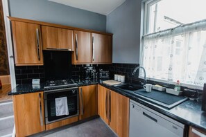 Fridge, microwave, oven, dishwasher