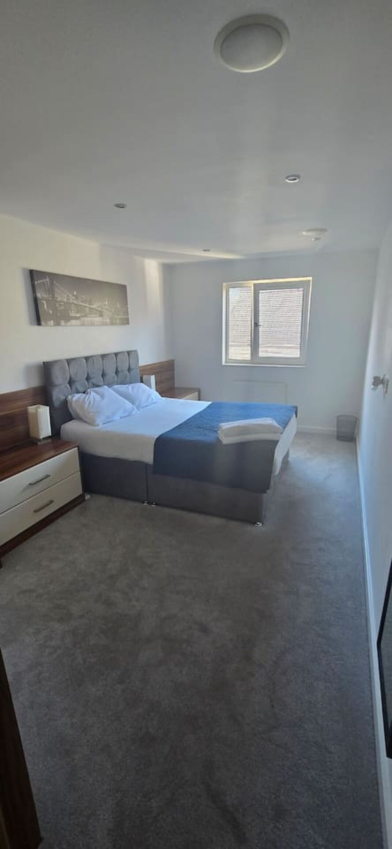 1 bedroom, desk, iron/ironing board, WiFi