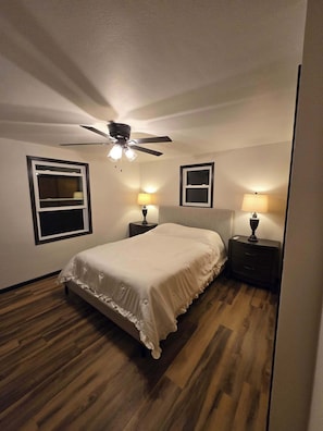 Desk, iron/ironing board, free WiFi, bed sheets