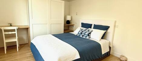 4 bedrooms, iron/ironing board, travel cot, free WiFi