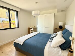 4 makuuhuonetta, silitysrauta/-lauta, Wi-Fi, vuodevaatteet