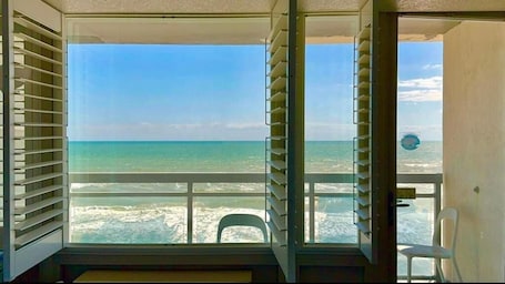 Vista al agua