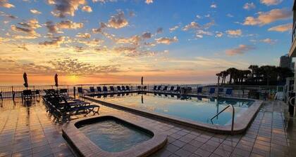 Georgian Inn Beach Club