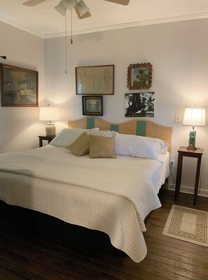 3 chambres, fer et planche à repasser, accès à Internet, literie fournie