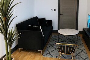 Living area - London High Road Apartment (London)