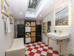 Shower - Windyridge (Rhyl)