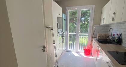 Maison luxueuse et spacieuse proche de Paris centre avec un jardin de 720 m2.