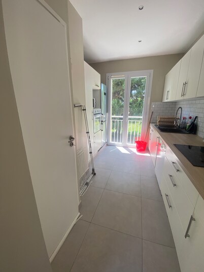 Luxurious, spacious house near Paris center with 720 m2 garden.