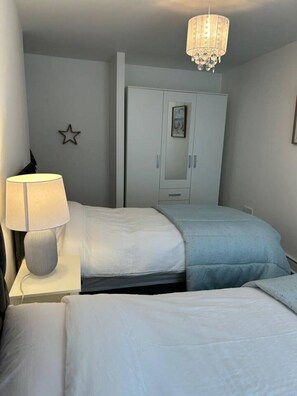 2 bedrooms, iron/ironing board, WiFi, bed sheets