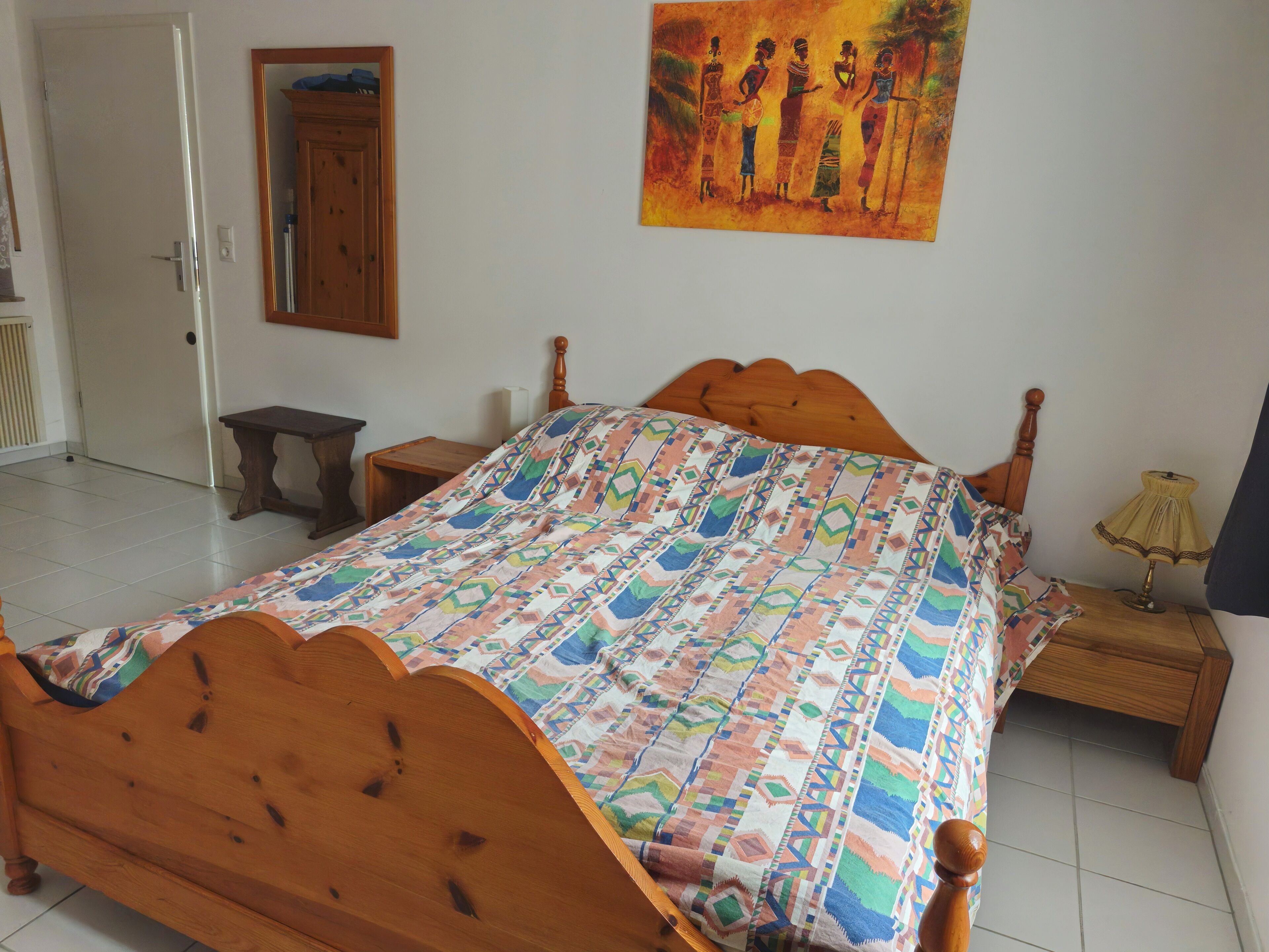 2 bedrooms, iron/ironing board, internet, bed sheets