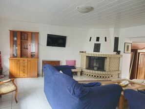 TV - Vacation apartment in the old town of Remagen! (Remagen)