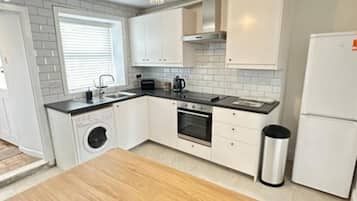 Microwave, oven, electric kettle, toaster
