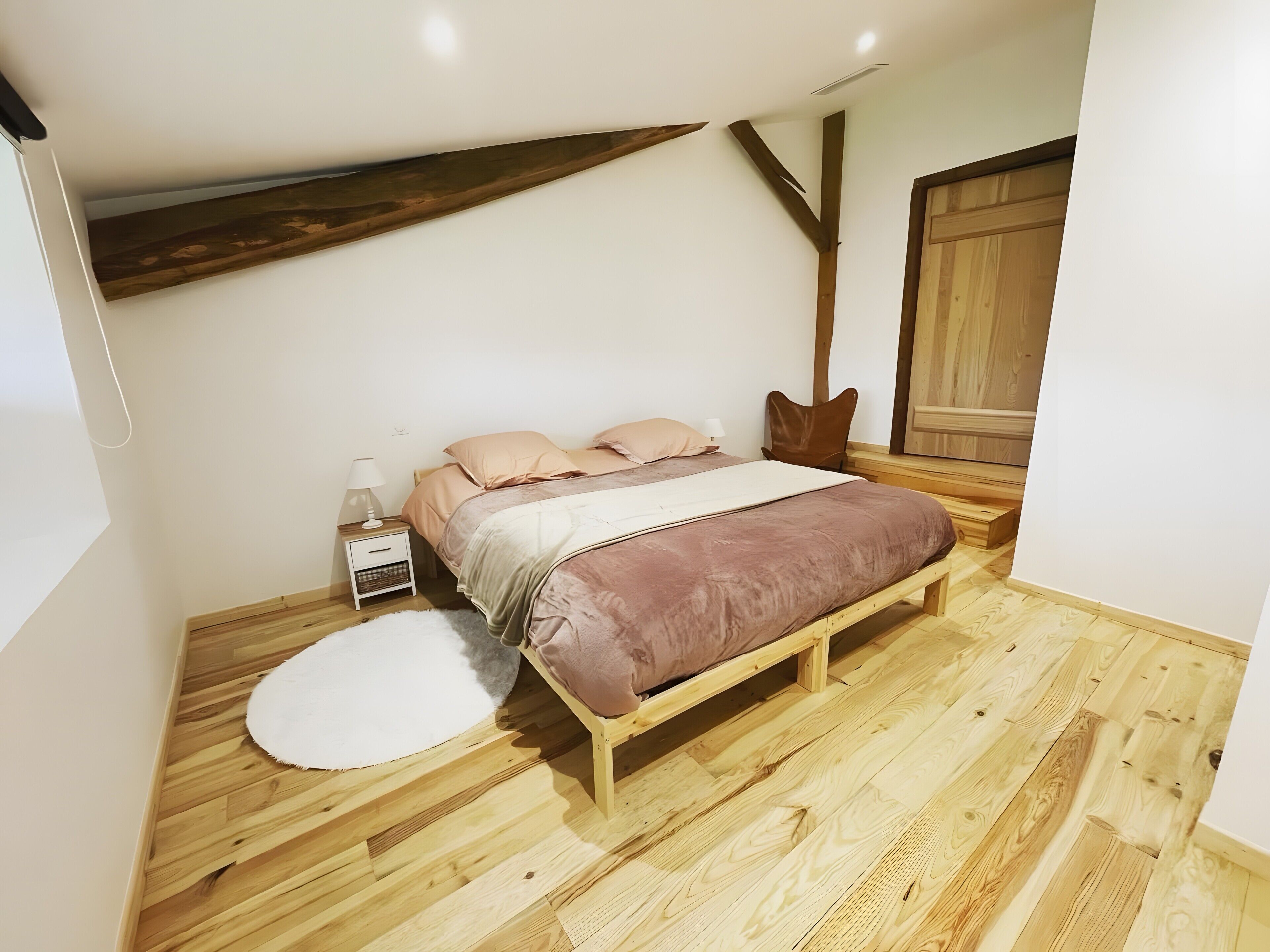 5 chambres, fer et planche à repasser, Wi-Fi, literie fournie