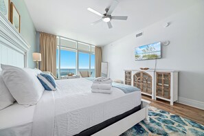 3 chambres, fer et planche à repasser, lit de bébé portatif