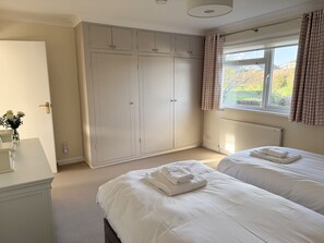 Cottage | 2 bedrooms, individually decorated, individually furnished, free WiFi - 42 Little Trelyn (Wadebridge)