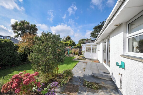 Property grounds - 42 Little Trelyn (Wadebridge)