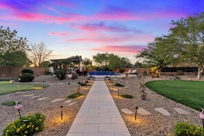 Property grounds - Luxury Retreat with Casita, Resort-Style Pool & Outdoor area, Queen Creek, AZ (Queen Creek)