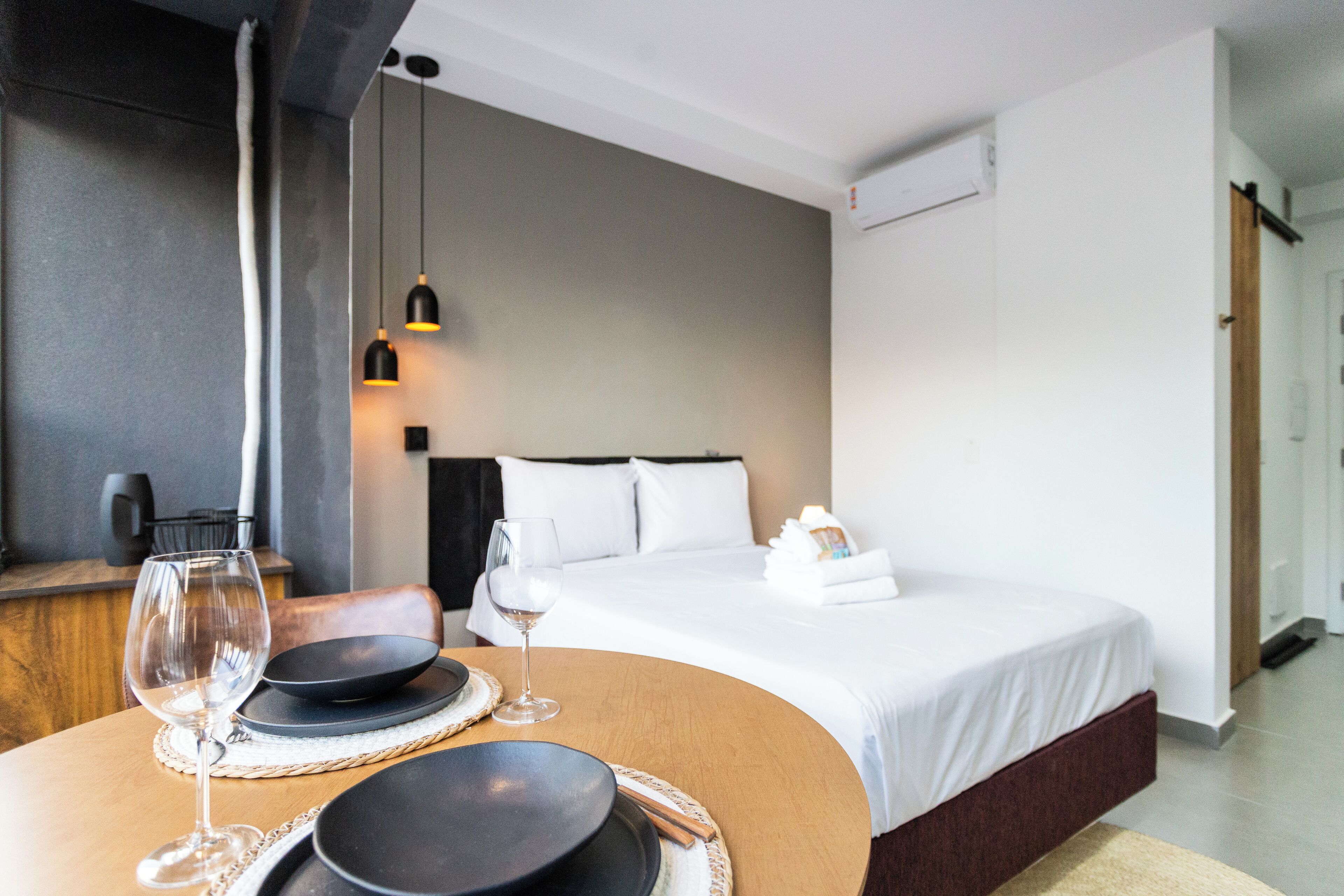 Studio | Blendingsgardiner, lydisolert, strykejern/-brett og wi-fi (inkludert)