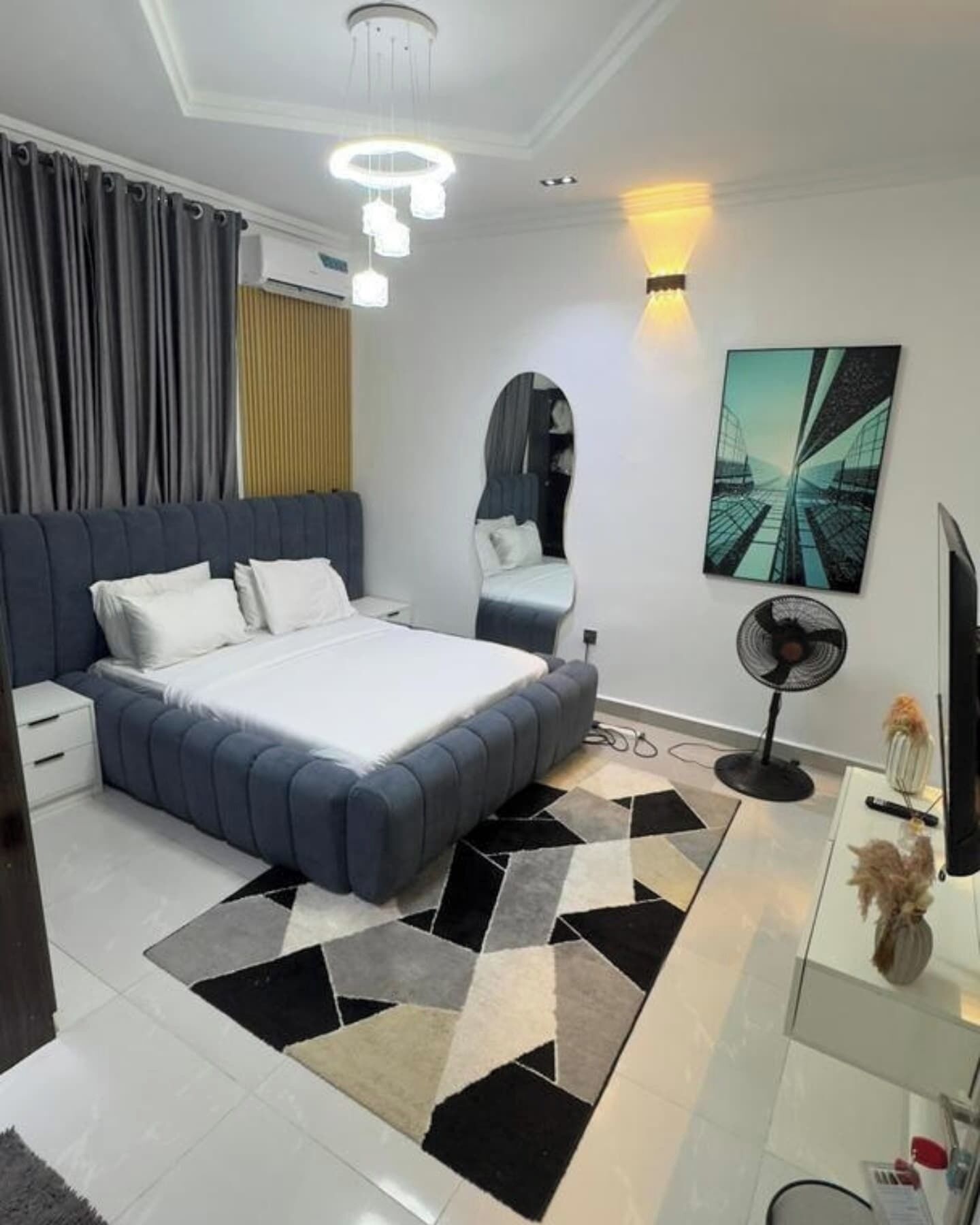 Lägenhet Deluxe - balkong - utsikt mot staden | Skrivbord, arbetsyta för laptop, mörkläggningsgardiner och ljudisolering