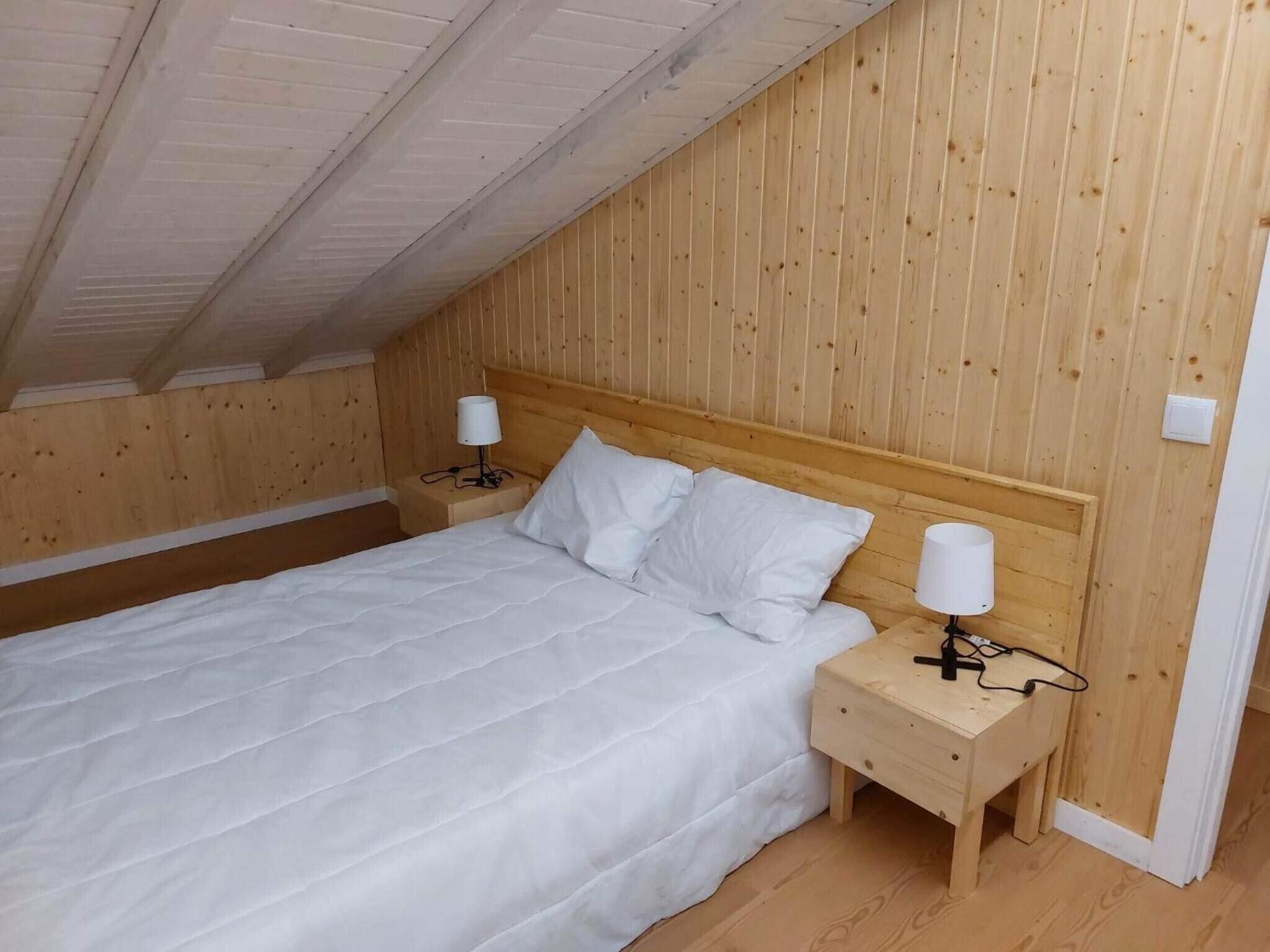 4 quartos, Wi-Fi, roupa de cama