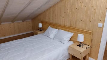 4 bedrooms, WiFi, bed sheets