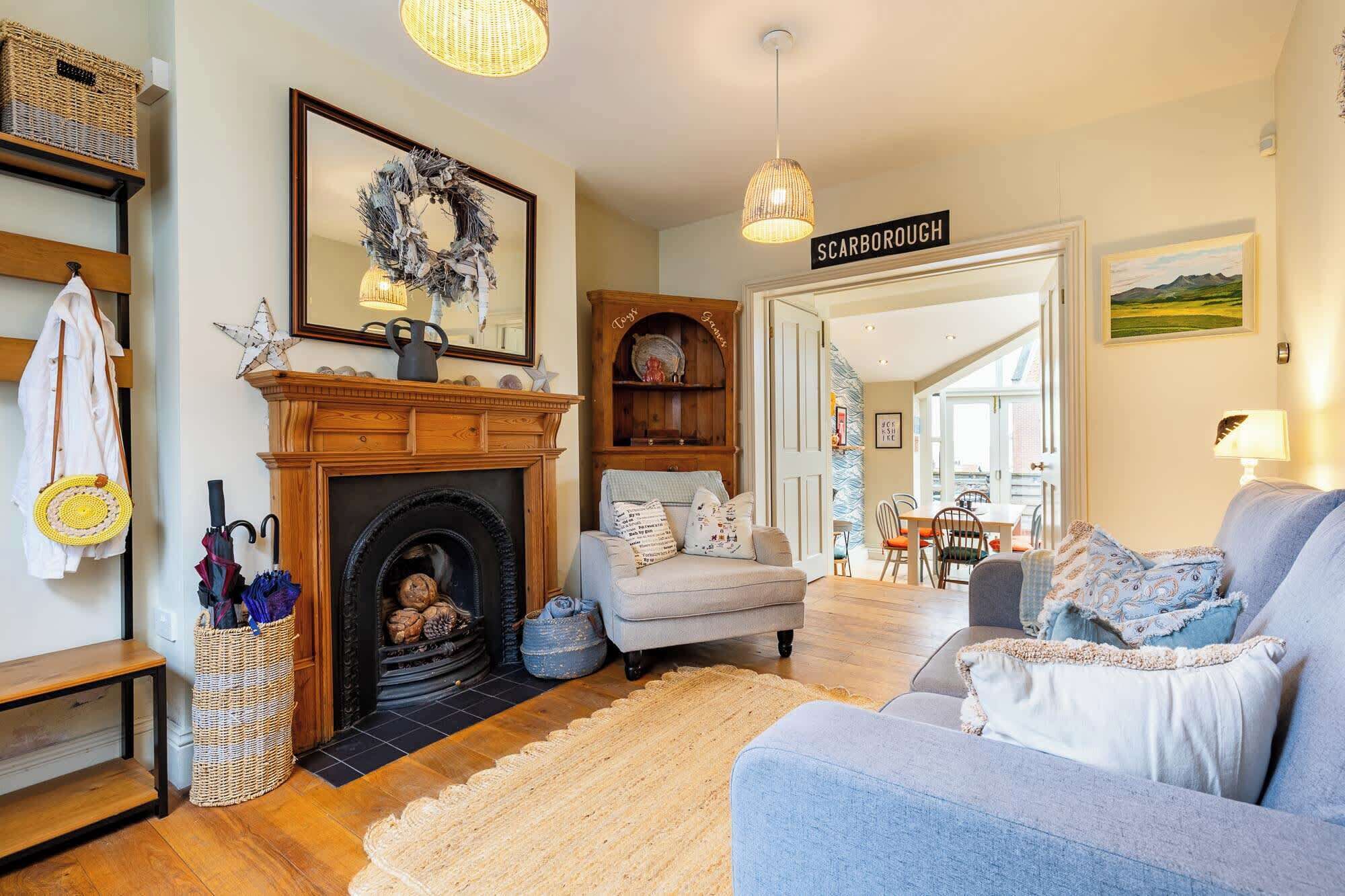 Fernseher, Kamin, Arbeitsbereiche