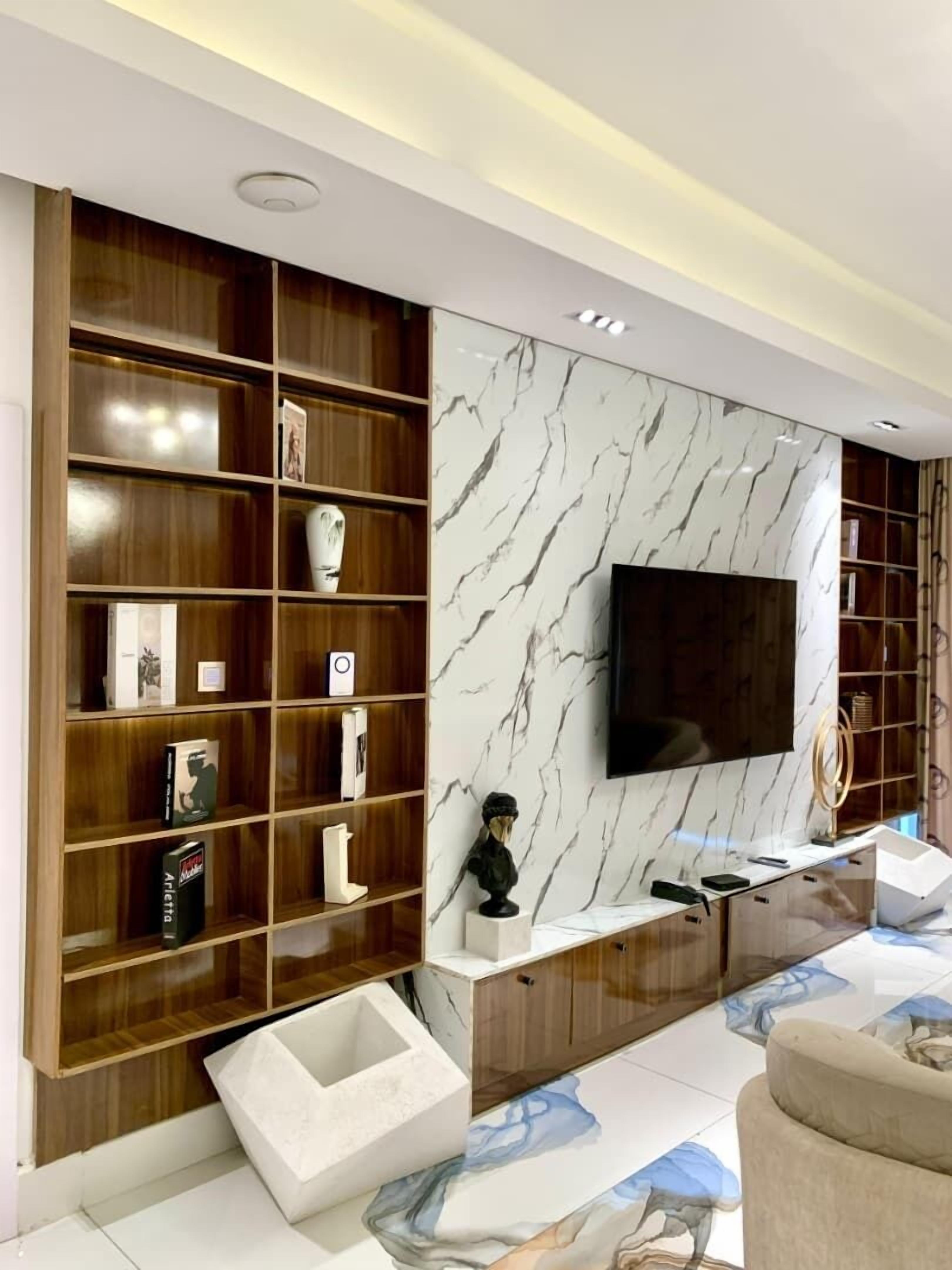 Luxury Apartment, Pool View | Living area