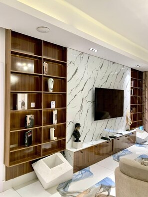 Apartament de luxe, vistes a la piscina | Sala d'estar