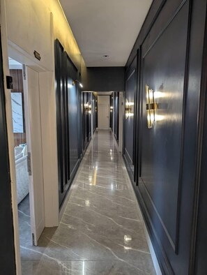 Luxury Apartment, Pool View | Interior detail - Sujimoto NEW 3 Bedroom Apartment IKOYI (Lagos)