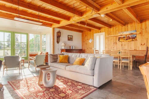 Beautiful house in nature for 20 people