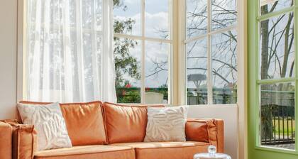 Beautiful house in nature for 20 people