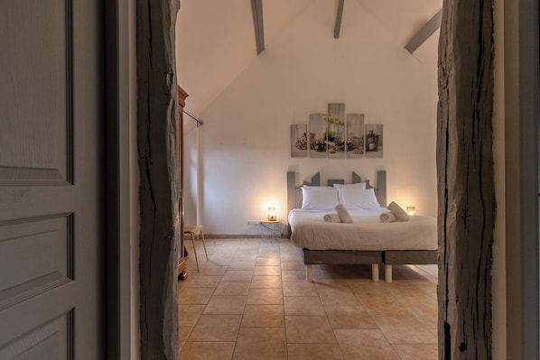 3 chambres, fer et planche à repasser, Wi-Fi