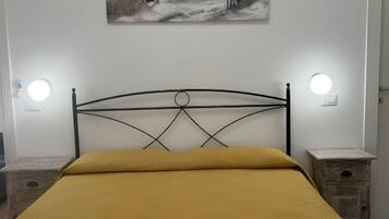 1 habitación, wifi y ropa de cama