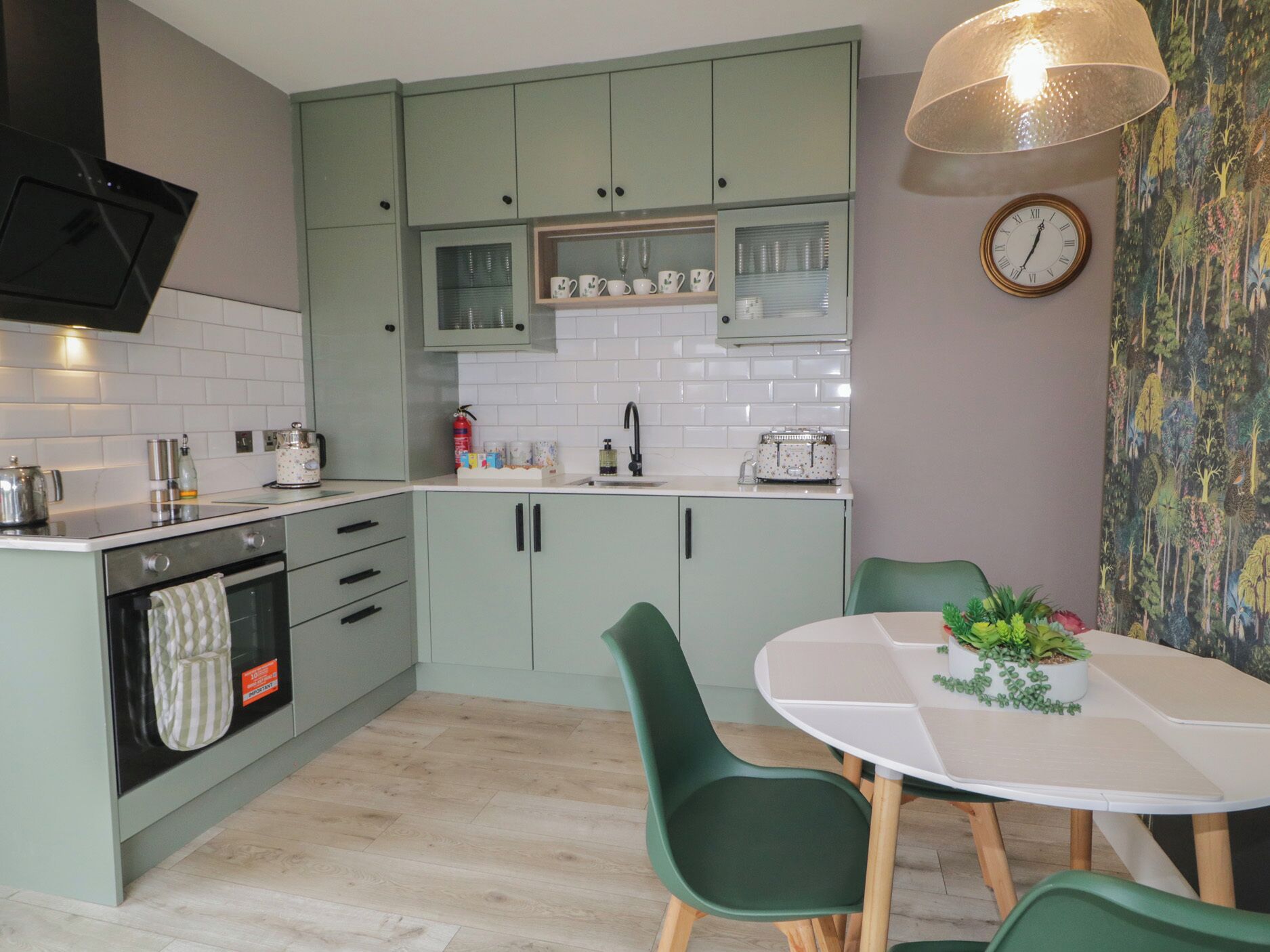 مستلزمات طهي/أطباق/أوعية