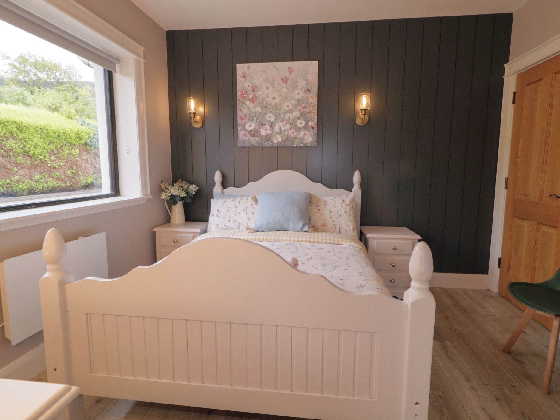 1 phòng ngủ, trang trí khác biệt 