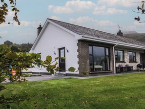 Exterior - Lake View House Apartment (Newry)